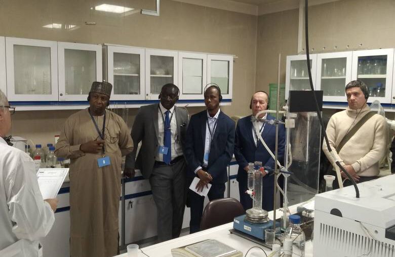 بازدید نمایندگان اجلاس جیئیسیاف از پژوهشگاه صنعت نفت بازدید نمایندگان اجلاس جیئیسیاف از پژوهشگاه صنعت نفت