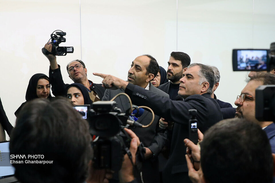 بازدید وزیر نفت از مرکز دیسپچینگ شرکت ملی گاز بازدید وزیر نفت از مرکز دیسپچینگ شرکت ملی گاز