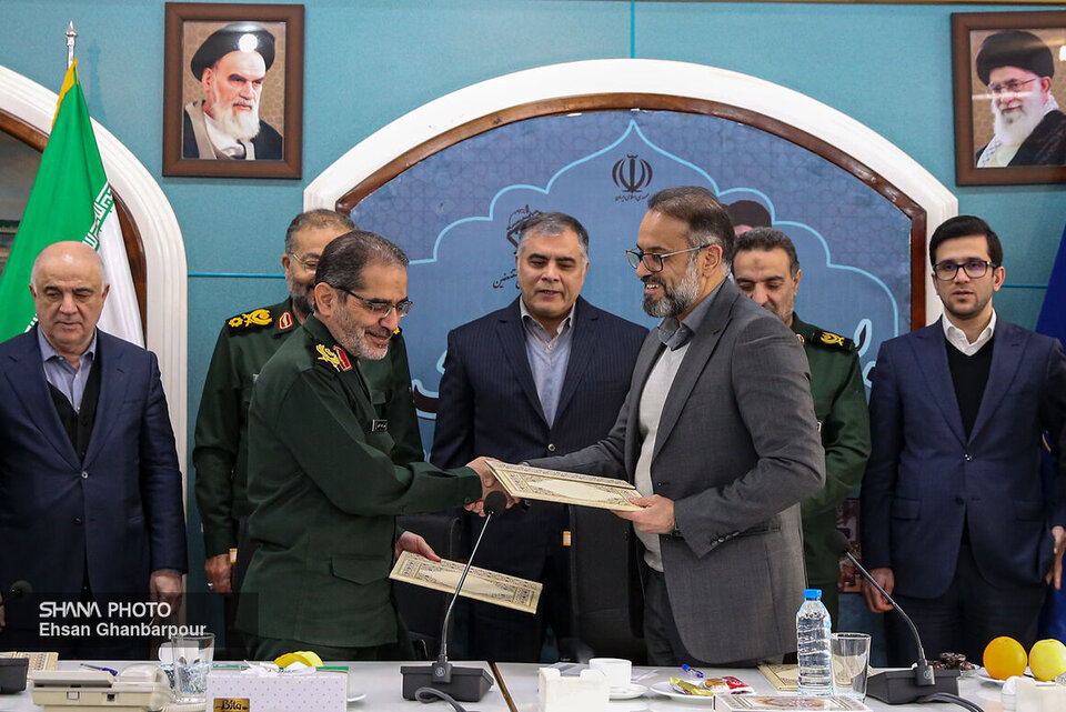 وزارت نفت و سازمان بسیج تفاهمنامه امضا کردند وزارت نفت و سازمان بسیج تفاهمنامه امضا کردند