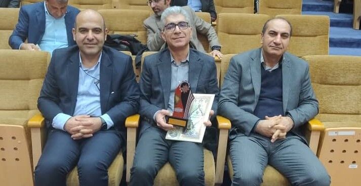 انتخاب طرح پژوهشی مدیریت اکتشاف بهعنوان طرح برگزیده انتخاب طرح پژوهشی مدیریت اکتشاف بهعنوان طرح برگزیده