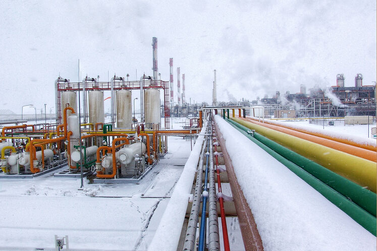 Untiring efforts of Shahid Hasheminejad Refinery staff