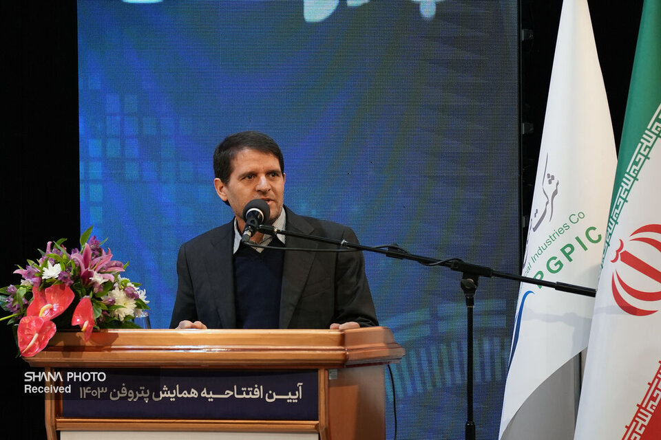 بقای صنعت پتروشیمی مشروط به نوآوری است بقای صنعت پتروشیمی مشروط به نوآوری است