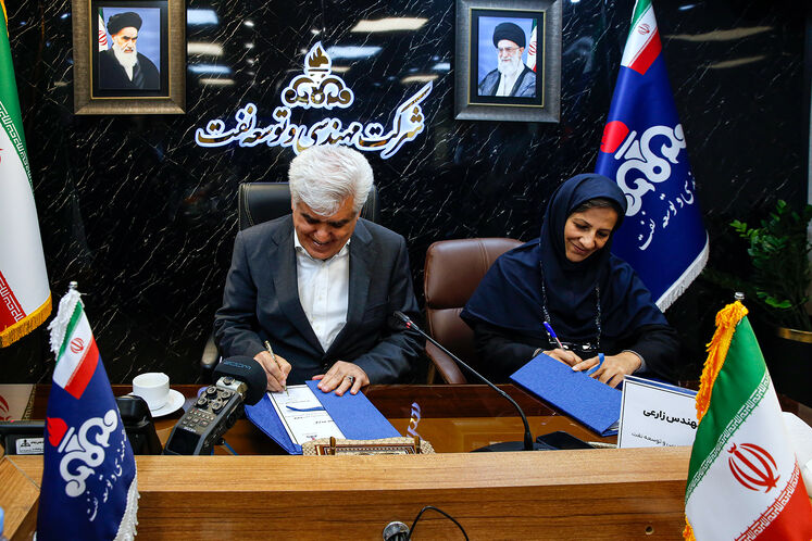 امضای قرارداد مطالعات مسئولیتهای اجتماعی در مناطق عملیاتی شركت مهندسی و توسعه نفت