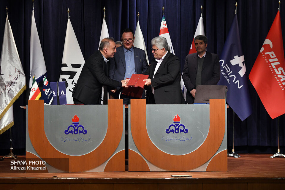 Seven MoUs signed to renew petroleum products transport fleet Seven MoUs signed to renew petroleum products transport fleet
