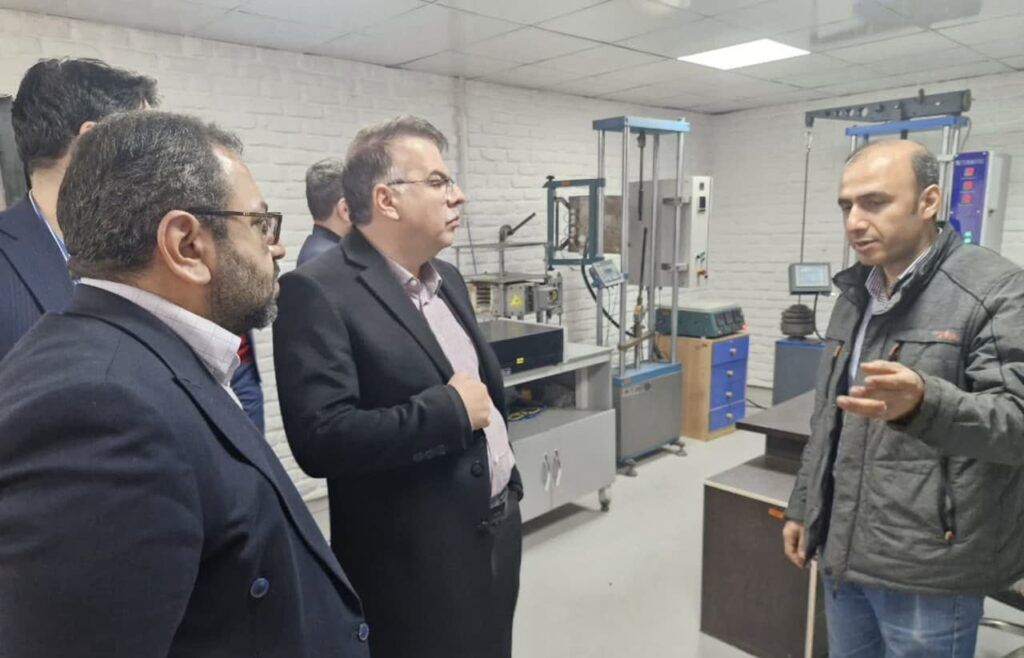 Deputy oil minister visits Razi Technology Park