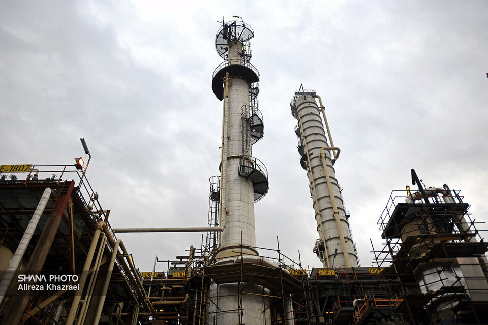 Tehran Oil Refinery projects accelerate under 14th administration
