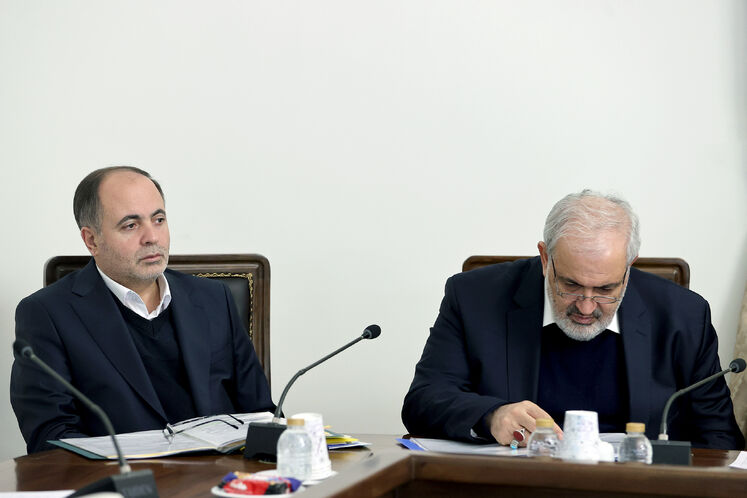 عباس علیآبادی، وزیر نیرو و  غلامرضا نوری قزلجه، وزیر جهاد کشاورزی