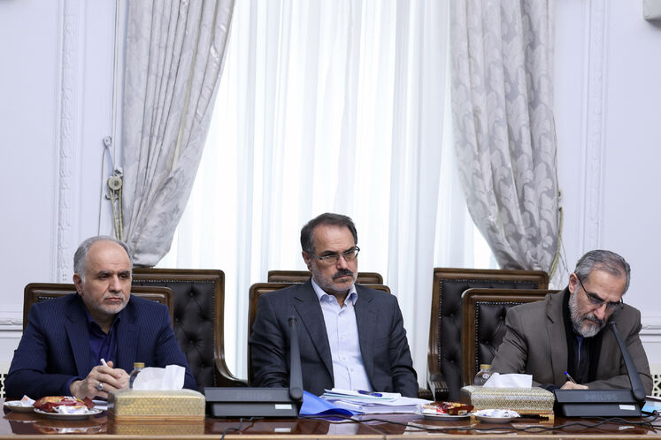 Heads of branches of gov’t discuss energy imbalances