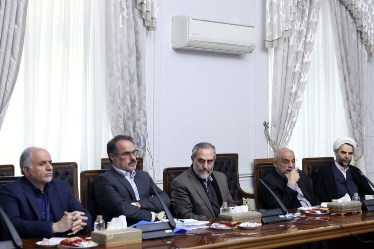 Heads of branches of gov’t discuss energy imbalances