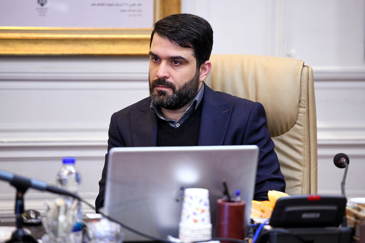 رضا اخزری، دستیار وزیر نفت
