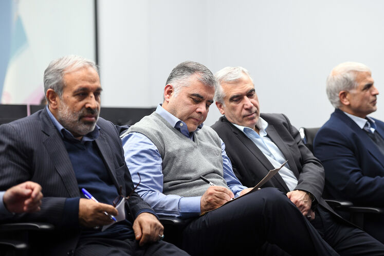 محسن پاک‌نژاد، وزیر نفت