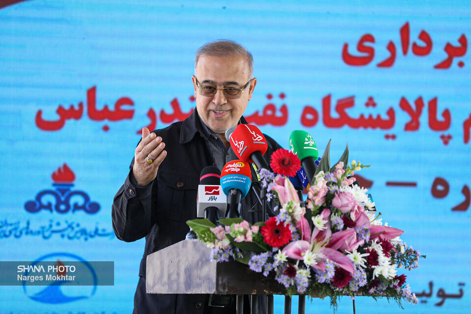 رویکرد عمیق صنعت نفت به نیازهای محیط پیرامونی رویکرد عمیق صنعت نفت به نیازهای محیط پیرامونی