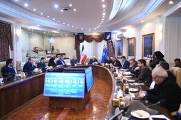 First vice president visits Ministry of Oil 