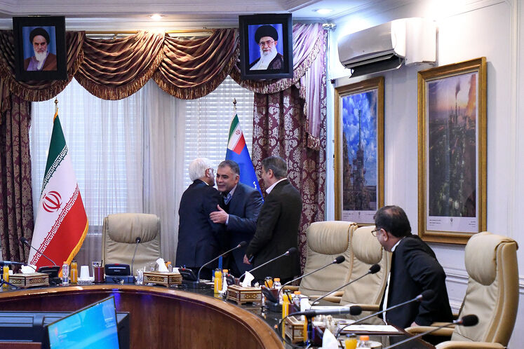 First VP attends meeting at Oil Ministry  