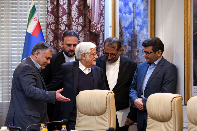 First VP attends meeting at Oil Ministry  