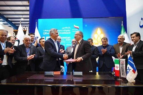 امضای تفاهمنامه همکاری  شرکت ملی حفاری ایران و گروه توسعه پتروایران امضای تفاهمنامه همکاری  شرکت ملی حفاری ایران و گروه توسعه پتروایران