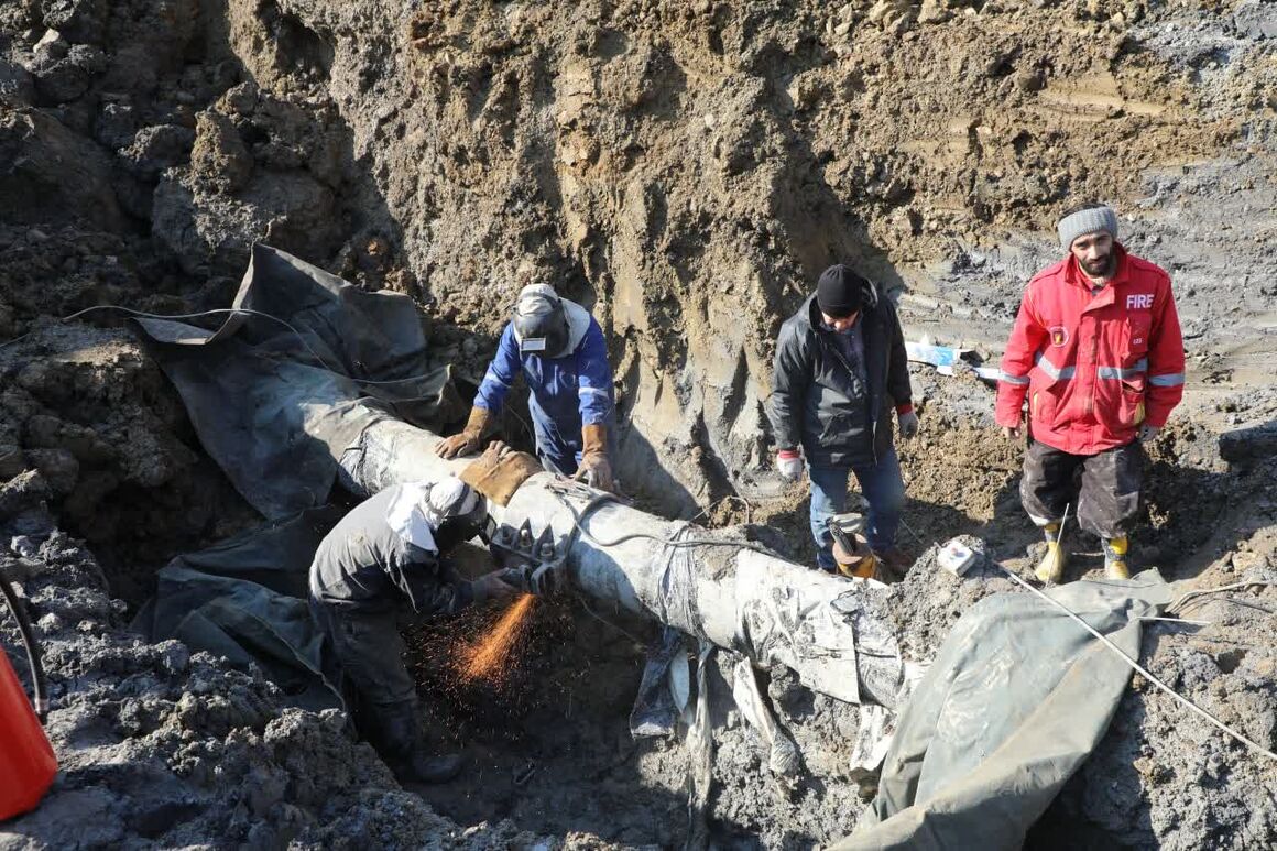 نشتی خط لوله فرآورده ری - ساری مهار شد نشتی خط لوله فرآورده ری - ساری مهار شد