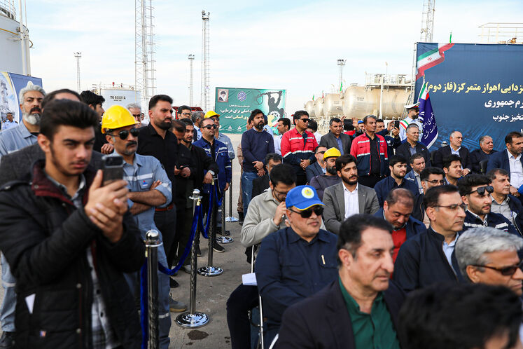 آیین بهرهبرداری از فاز ۲ واحد نمکزدایی اهواز متمرکز
