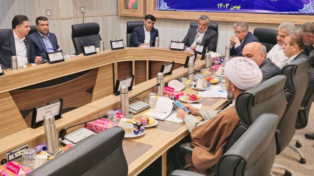 کار در مناطق گرمسیر خوزستان جهادی بزرگ است کار در مناطق گرمسیر خوزستان جهادی بزرگ است