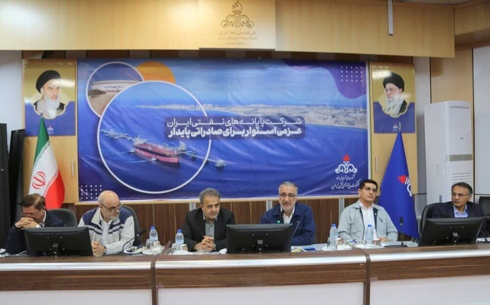 Deputy oil minister praises Kharg Oil Terminal staff as guardians of oil exports