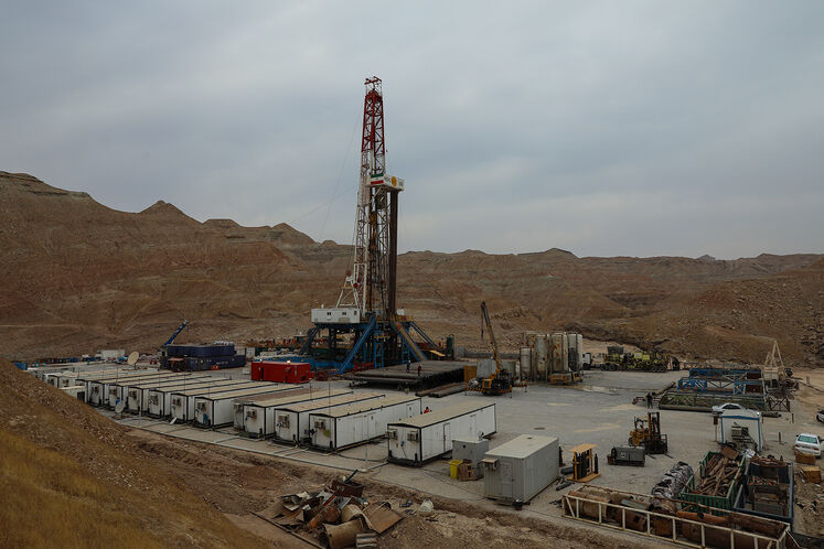 طرح توسعه میدان نفتی گلخاری