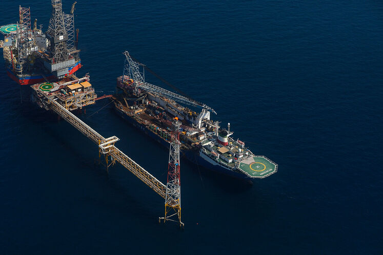 سکوی فاز ۱۱ میدان گازی پارس جنوبی