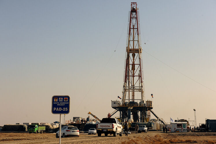 میدان نفتی آزادگان