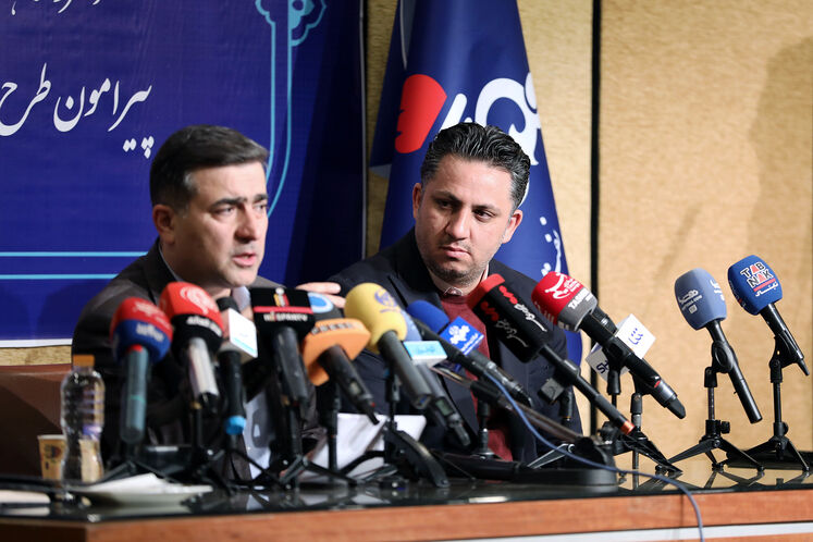 نشست خبری رضا دهقان، معاون توسعه و مهندسی شرکت ملی نفت ایران
