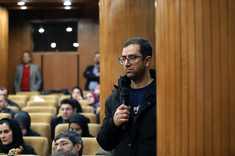 نشست خبری رضا دهقان، معاون توسعه و مهندسی شرکت ملی نفت ایران
