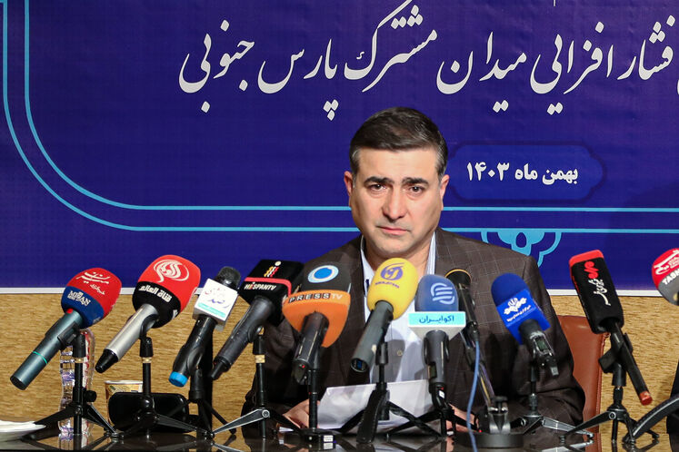 نشست خبری رضا دهقان، معاون توسعه و مهندسی شرکت ملی نفت ایران
