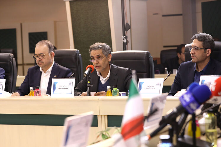 آیین امضای تفاهم‌نامه مشترک طرح پایش لحظه‌ای و مدیریت هوشمند زنجیره تأمین فرآورده‌های نفتی کشور