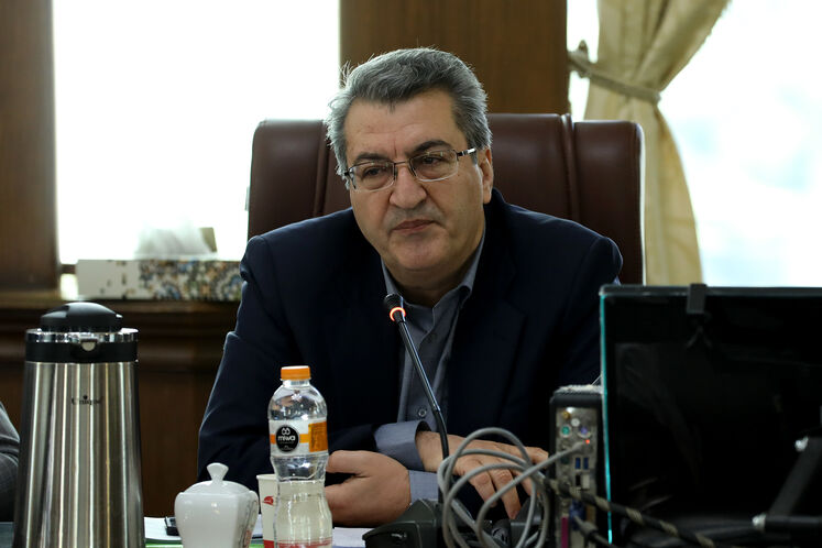  داود عمادی، مدیر اچ‌اس‌ئی شرکت ملی صنایع پتروشیمی