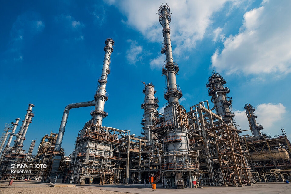 کارنامه صنعت پالایش در بهار ۴۶ سالگی کارنامه صنعت پالایش در بهار ۴۶ سالگی