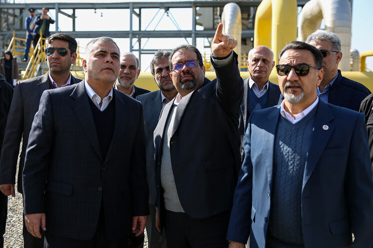 Oil minister visits Parchin Gas Pressure Boosting Station