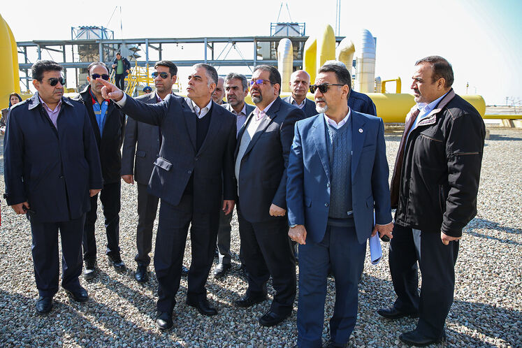 Oil minister visits Parchin Gas Pressure Boosting Station