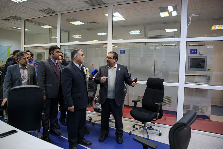 Oil minister visits Parchin Gas Pressure Boosting Station