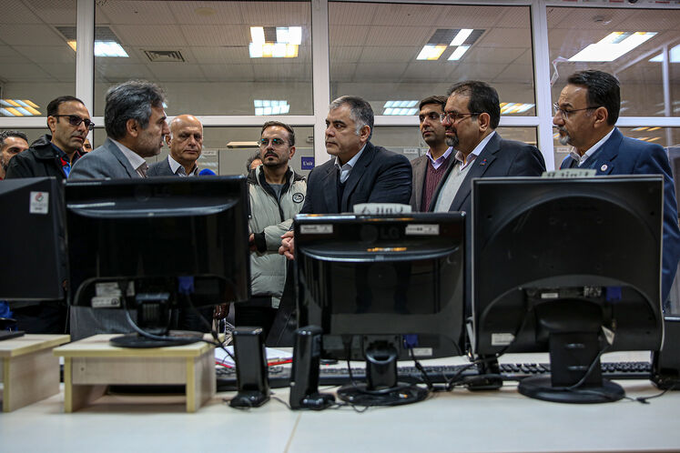 Oil minister visits Parchin Gas Pressure Boosting Station