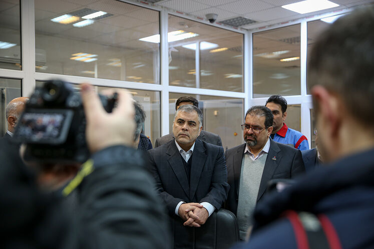 Oil minister visits Parchin Gas Pressure Boosting Station