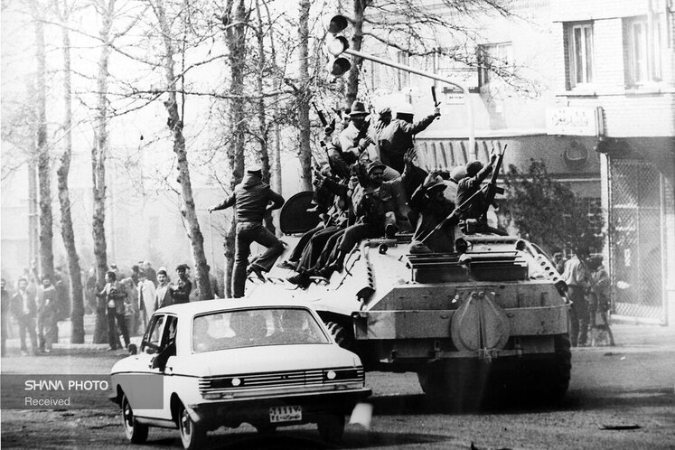 همبستگی میان کارکنان شرکت نفت و مردم موجب رضایتمندی مردم و تشکر آنان از کارکنان صنعت نفت شد.