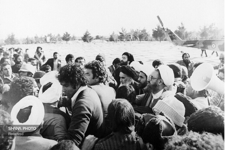 نماهایی از ایام پیروزی شکوهمند انقلاب اسلامی ایران