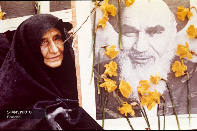 نماهایی از ایام پیروزی شکوهمند انقلاب اسلامی ایران