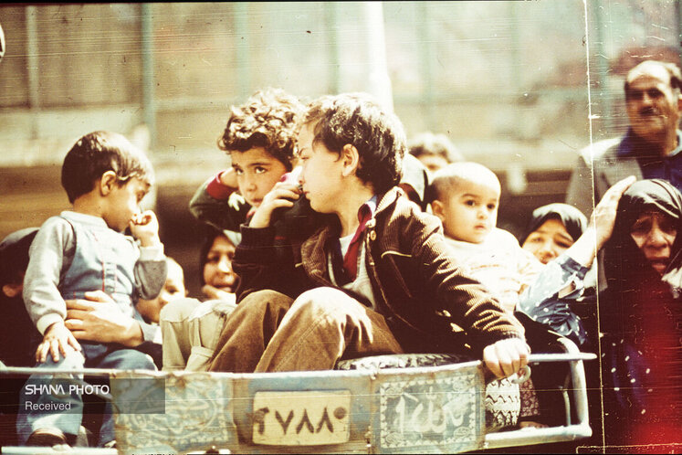 نماهایی از ایام پیروزی شکوهمند انقلاب اسلامی ایران