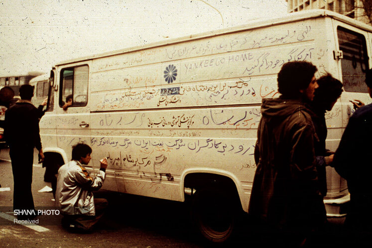 نماهایی از ایام پیروزی شکوهمند انقلاب اسلامی ایران