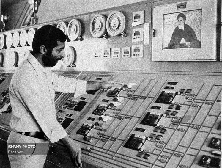 یک روز بعد امام خمینی در پیامی از اعتصابیون قدردانی کرد و از ملت خواست که حامی آنها باشند.