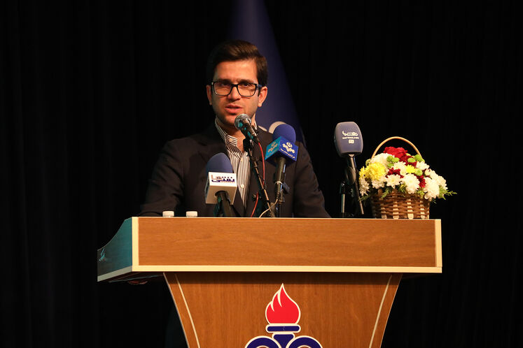 محمدصادق عظیمیفر، معاون وزیر نفت و مدیرعامل شرکت ملی پالایش و پخش فرآوردههای نفتی ایران