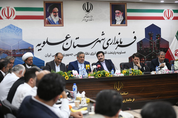 نشست شورای توسعه و برنامهریزی شهرستان عسلویه