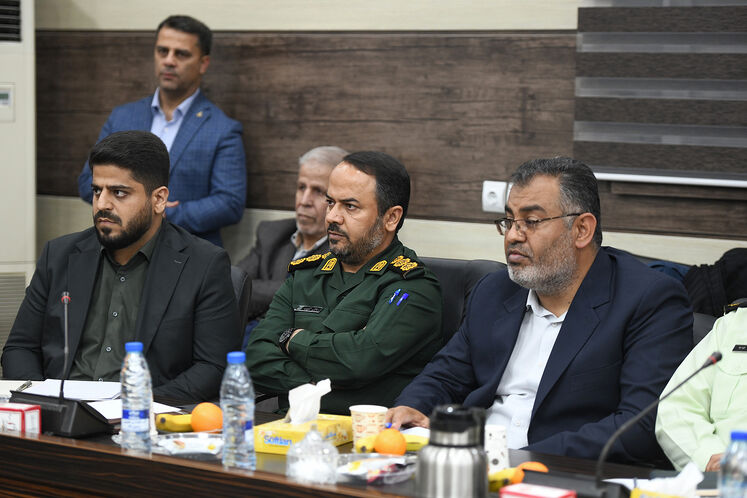 نشست شورای توسعه و برنامهریزی شهرستان عسلویه