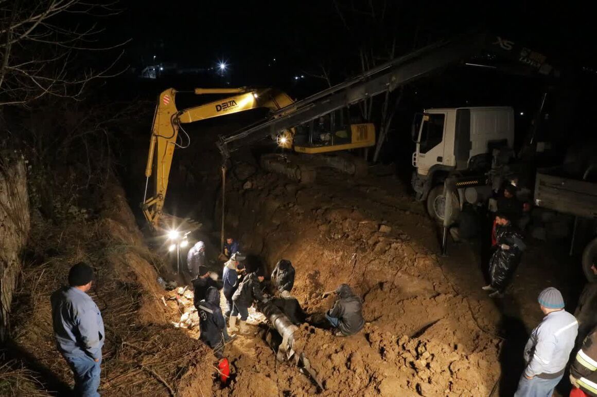 کنترل حادثه نشتی در خط لوله فرآورده ری – ساری کنترل حادثه نشتی در خط لوله فرآورده ری – ساری