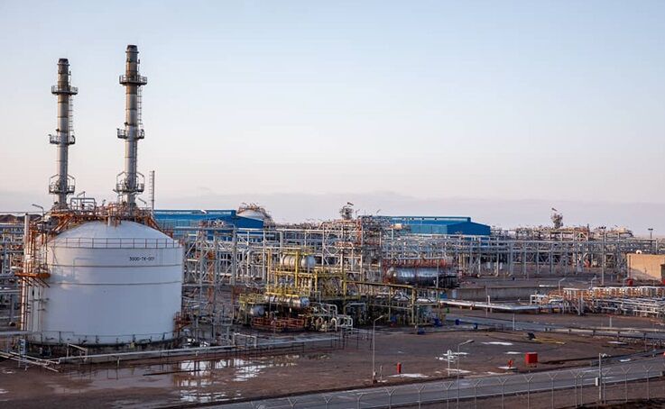 بهرهبرداری موفق از تأسیسات گازی میدان آذر بهرهبرداری موفق از تأسیسات گازی میدان آذر