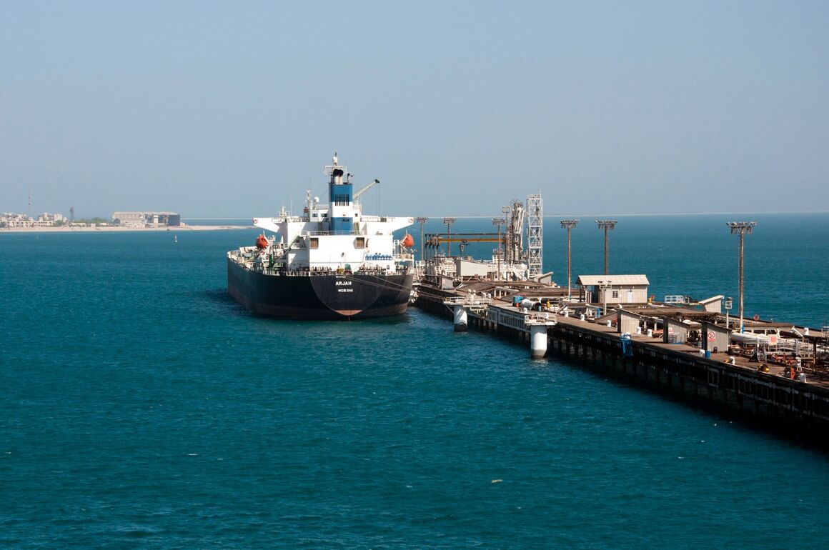 تکذیب کاهش ۱۰ دلاری قیمت شاخص نفت ایران تکذیب کاهش ۱۰ دلاری قیمت شاخص نفت ایران